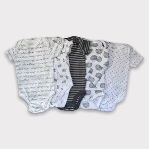 Gender Neutral 0-3 Months Onesies Bodysuits Set of 5